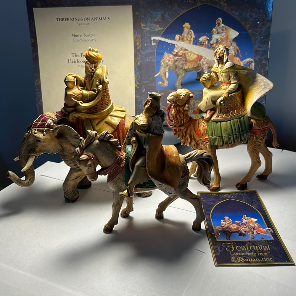Fontanini three kings on animals